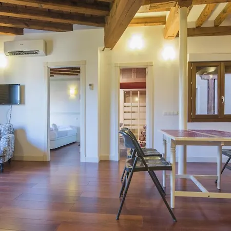 Appartamento San Cipriano Con Parking Incluido