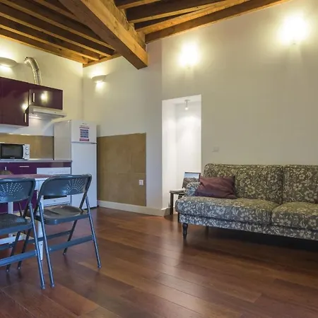 San Cipriano Con Parking Incluido - Aloha アパート *